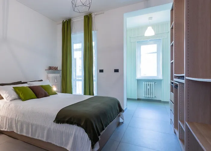 Casa Foa Con Terrazzo A Due Passi Dal Parco By Wonderful Italy